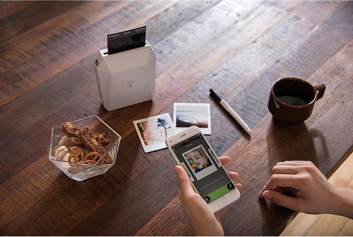 Actual product image Fujifilm Instax Share SP-3 (Thermal printing, Colour)