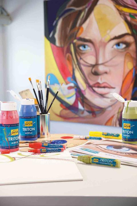 Actual product image Solo Goya Triton Acrylic (vermilion, 750 ml)