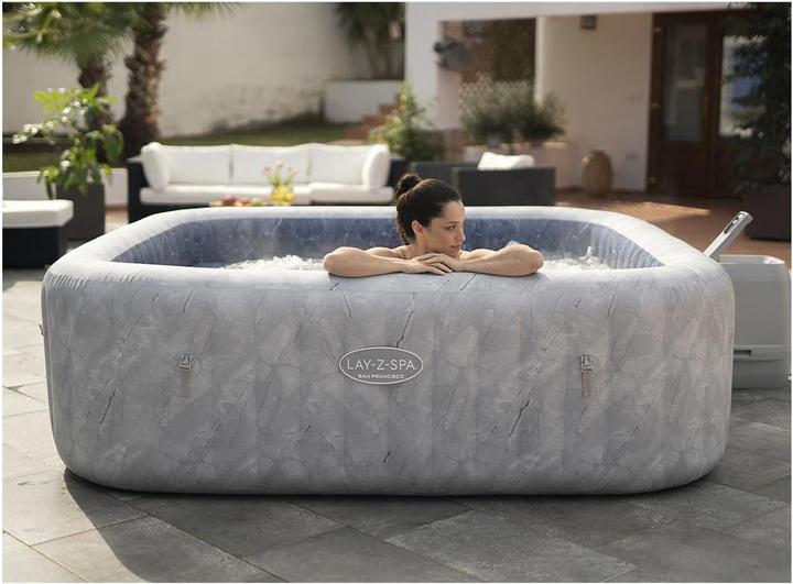 Actual product image Bestway Lay-Z-Spa San Francisco Smart Hydro Jet Pro (7 pers.)