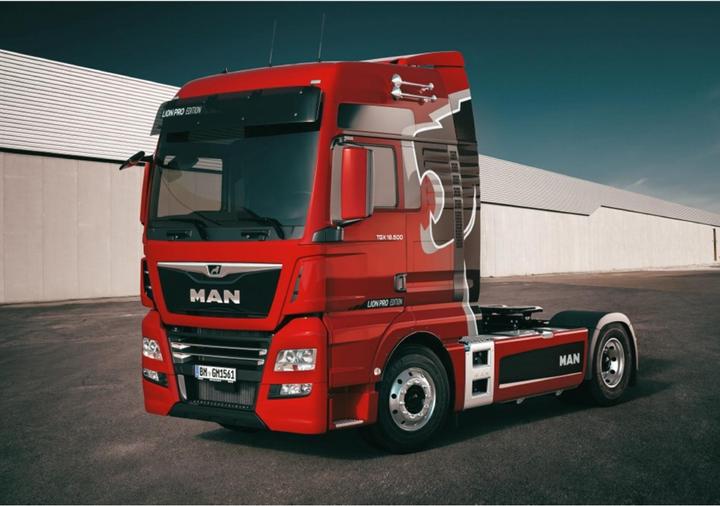 Produktbild 1:24 MAN TGX XXL D38