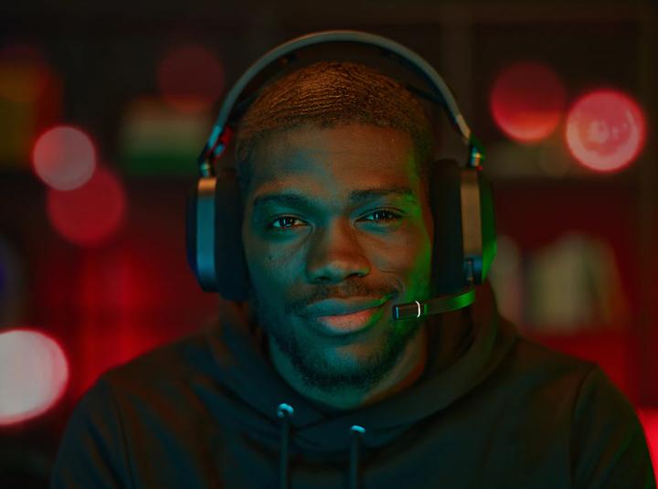 Produktbild Corsair HS80 (Wireless) (Kabellos)