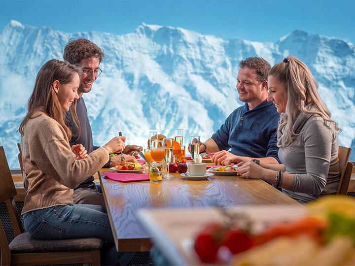 Produktbild Smartbox Brunch für 2 James Bond Fans im Panoramarestaurant Piz Gloria (2 Pers.)