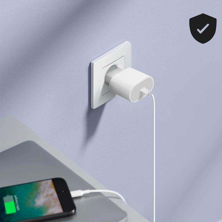 Actual product image Apple USB-C Power Adapter (20 W)