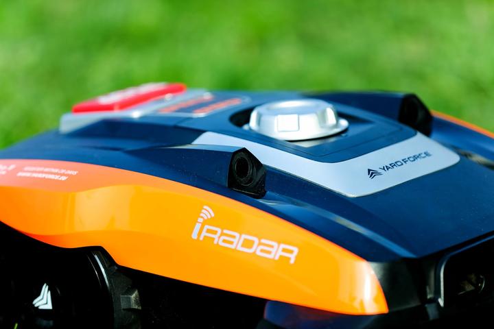 Actual product image Yard Force Compact 400RiS robotic mower (400 m²)