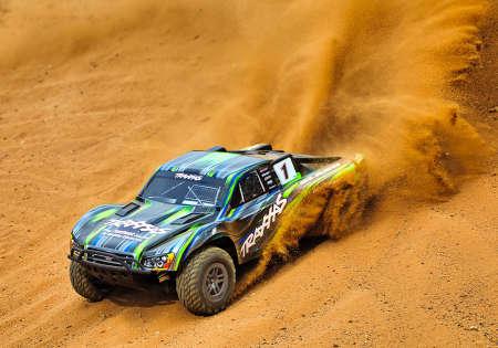 Image du produit Traxxas SLASH 4X4 BL2S VERT 1/10 SHORT-COURSE RTR SANS ACCU/CHARGEUR (RTR Prêt à fonctionner)
