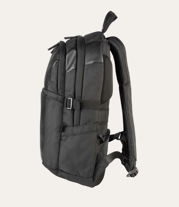 Produktbild Tucano Bravo Gravity - AGS Rucksack für Notebooks bis 15,6 Zoll, schwarz (4.90 l)
