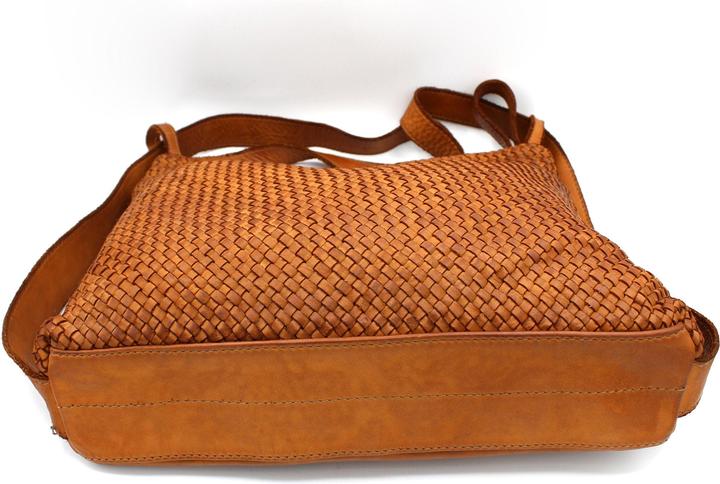 Produktbild Only-Bags.Store Ledertasche, Umhängetasche aus weichem gewebtem Leder, wandelbarer Rucksack aus Leder