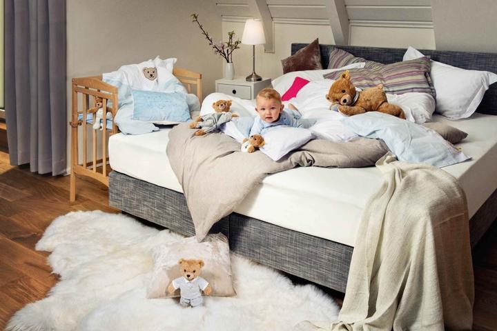 Actual product image Steiff Sleep well bear music box