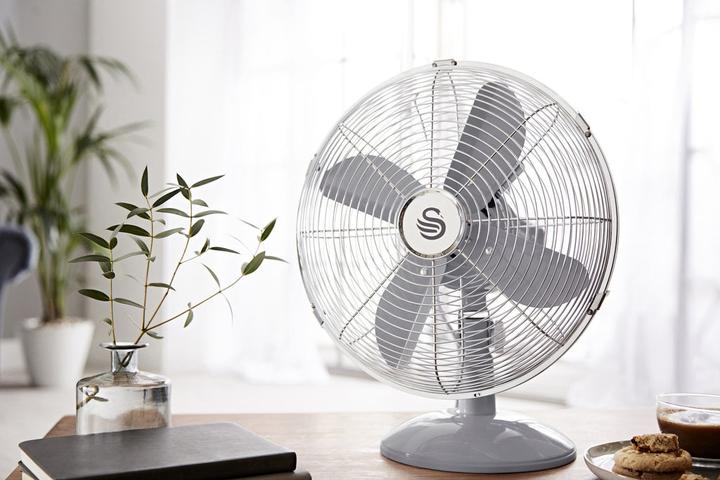 Produktbild Swan Retro SFA12620GRN Ventilator Grau