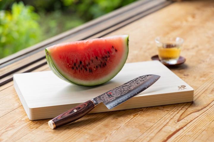 Actual product image Miyabi 6000MCT Santoku (18 cm)
