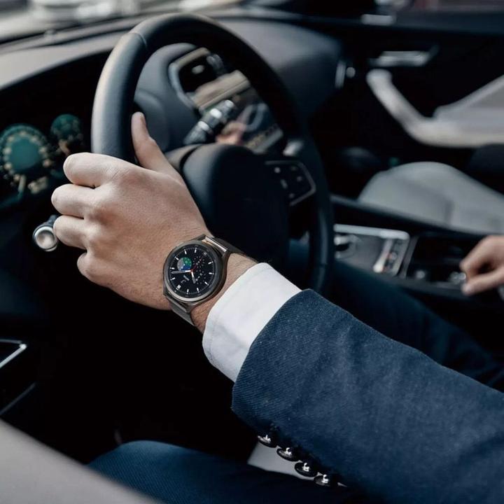 Immagine prodotto Dux Ducis Serie Milanese (41 mm, 42 mm, 20 mm, Acciaio inossidabile, Galaxy Watch, Galaxy Watch Active, Galaxy Watch Active 2, Gear S2, Galaxy Watch 3, Gear Sport)