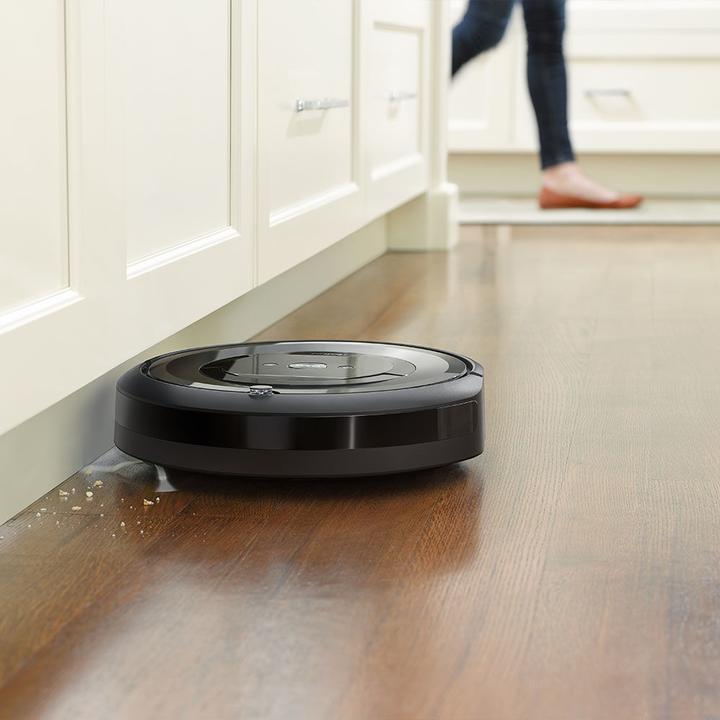 Actual product image iRobot Roomba e5158 (Robot vacuum)