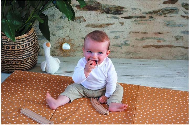 Actual product image Candide Foldable travel cot mattress