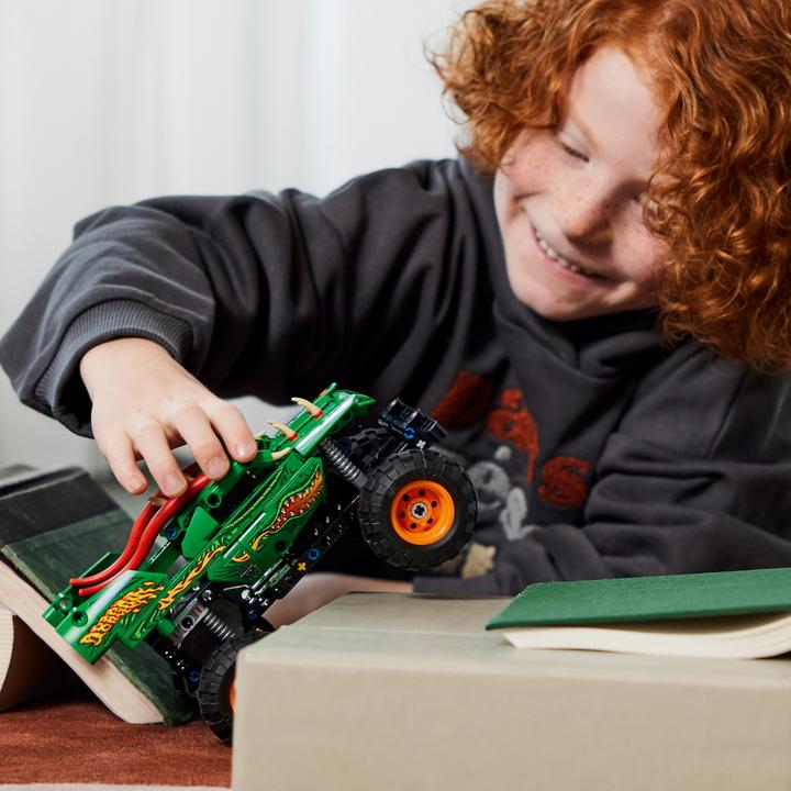 Actual product image LEGO Monster Jam Dragon (42149, LEGO Technic)