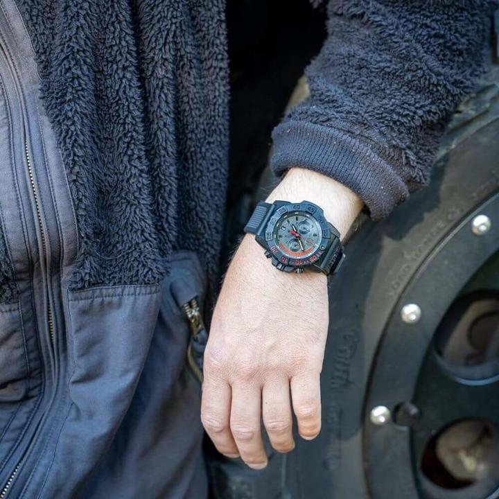 Image du produit Luminox Navy Seal Chronographe 3580 Series (Montre analogique, Chronographe, Montre de plongée, Swiss Made, 45 mm)