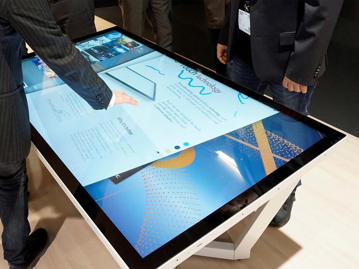 Produktbild NEC MultiSync X651UHD-2 IGT (3840 x 2160 Pixel, 64.96")