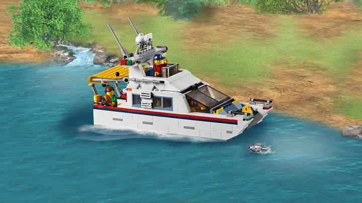 Actual product image LEGO Holidays (31052, LEGO Creator Expert)
