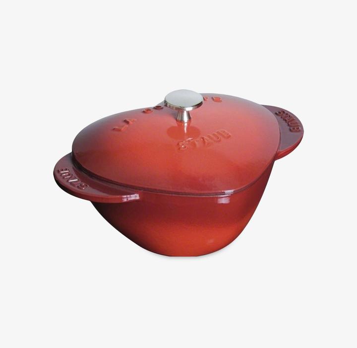 Produktbild Staub Bräter HERZ kirschrot (20 cm, Bräter + Schmortopf, Gusseisen)