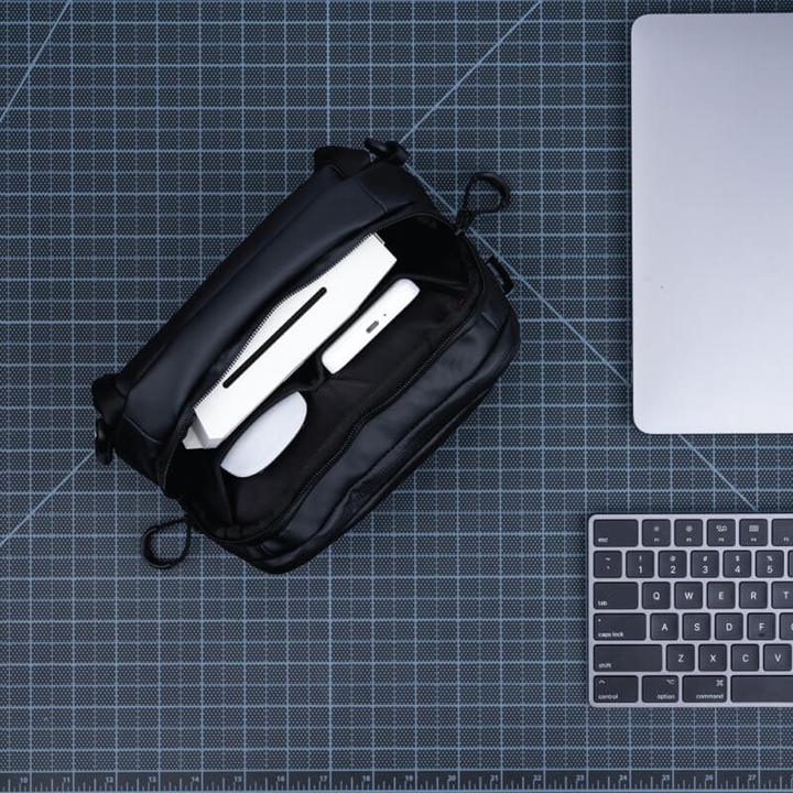 Actual product image Wandrd Tech Bag Large Vers. 2.0 (Camera shoulder bag, 2.50 l)