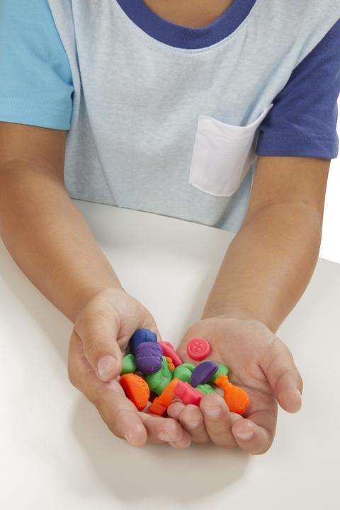 Actual product image Play-Doh PD Zoom Zoom Suction and Cleanup Set