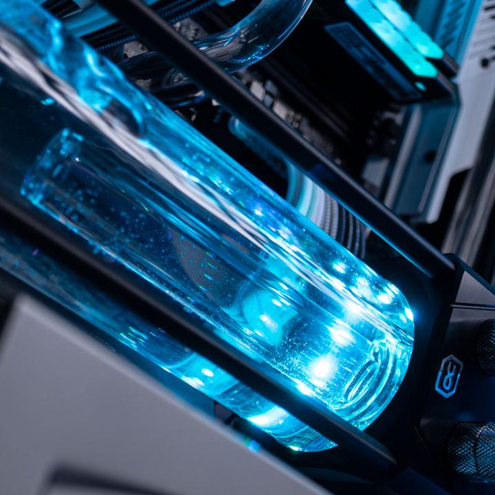 Produktbild Alphacool Eisbecher Aurora D5 Acetal/Glas - 150mm inkl. VPP Apex D5