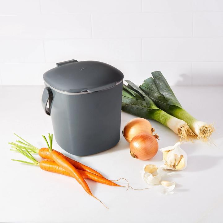 Image du produit OXO Poubelle de cuisine (2.80 l)