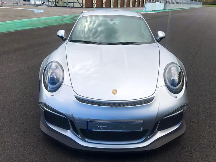 Actual product image Smartbox 2 laps at the wheel of a Porsche 991 GT3 RS on the Anneau du Rhin racetrack (1 pers.)