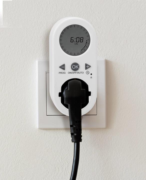 Image du produit Renkforce EMT2500ET Adaptateur de fiche secteur type F Gris (CEE 7/3)