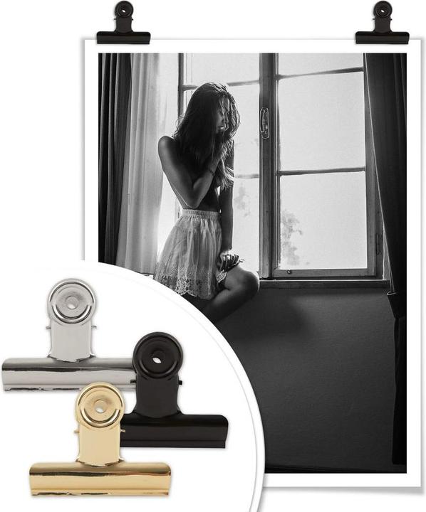 Produktbild Trenddeko Girl on the Window (24 x 30 cm)