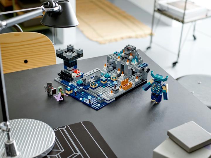 Produktbild LEGO Das Duell in der Finsternis (21246, LEGO Minecraft)