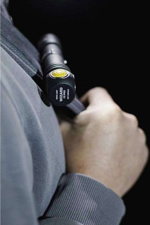 Produktbild ArmyTek Wizard C2 Pro v4 Magnet USB+ABM01+18650 / XHP50.2 White / 2500 lm / TIR 70°:120° / 1x1865... (11.20 cm, 2500 lm)