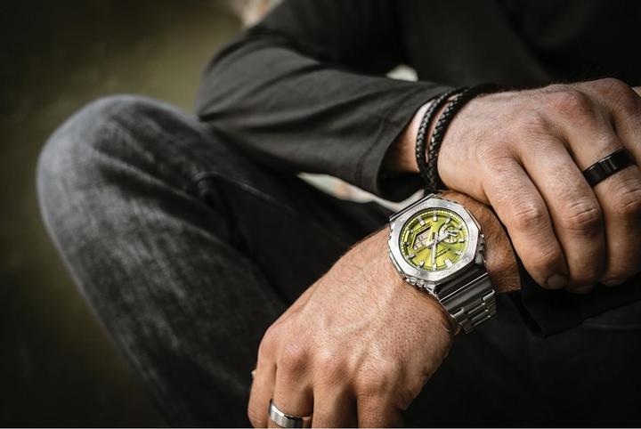 Produktbild G-Shock GM-2110D-3AER (Chronograph, 44 mm)