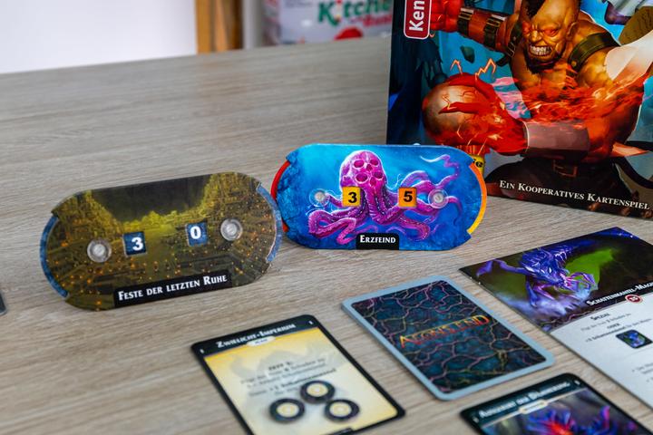 Produktbild Pegasus 57324G - Aeons End - Für die Ewigkeit!, Kartenspiel, 1-4 Spieler, ab 10 Jahren (DE-Ausgabe) (Deutsch)