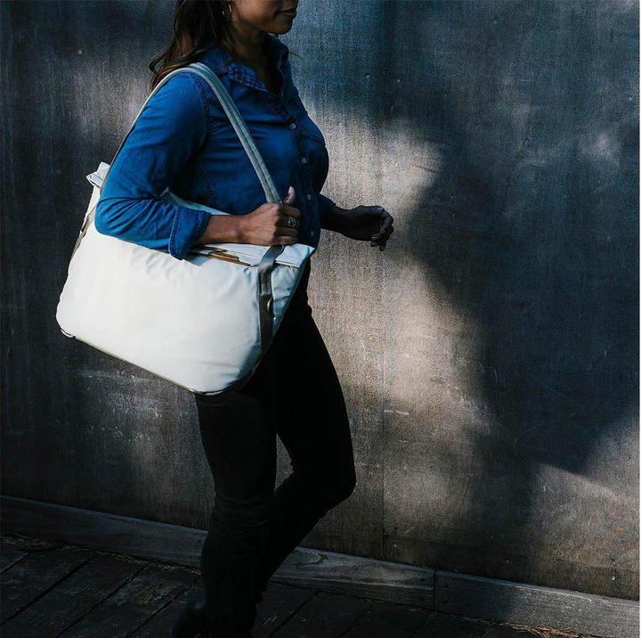 Actual product image Peak Design Everyday Tote 15L v2 (Camera shoulder bag, 15 l)
