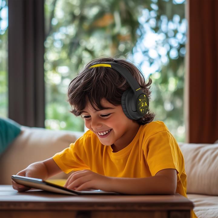 Image du produit OTL Casque sans fil Pikachu avec lumière LED