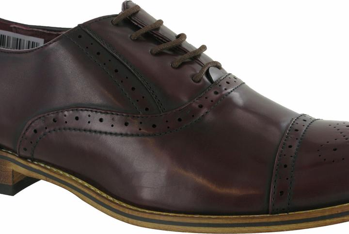 Universal Textiles Schnürschuh mit Lochmuster (48)