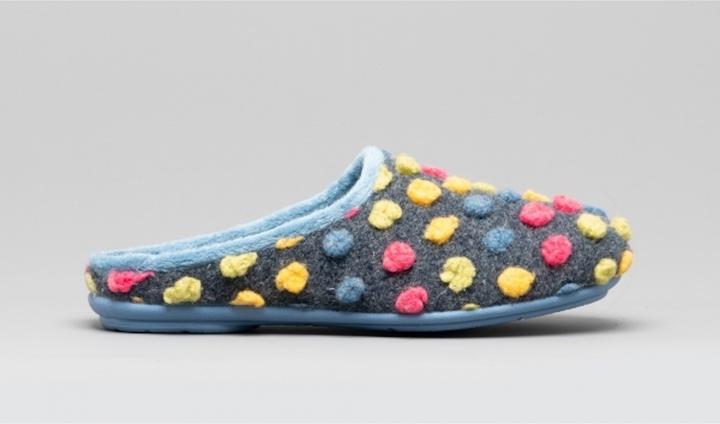 Actual product image Universal Textiles Amy Slippers Slippers With Dot Pattern (42)