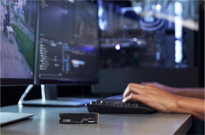 Actual product image Kingston KC3000 (1024 GB, M.2 2280)