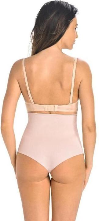 Actual product image Teyli Panties model (S)