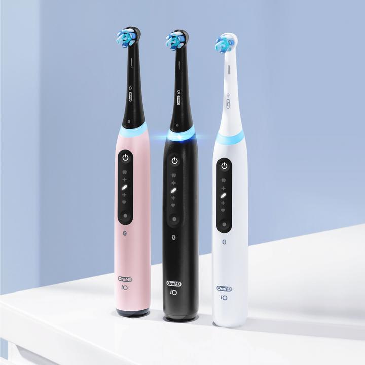 Actual product image Oral-B iO Series 5 (Oscillating toothbrush)