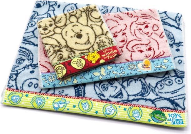Image du produit Disney Serviette All-Star Winnie the Pooh (25 x 25 cm)