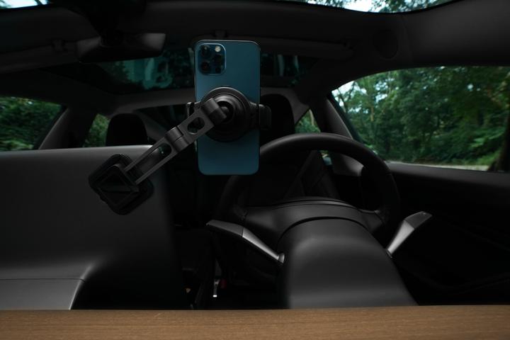 Produktbild Jowua Unsichtbare Handyhalterung für das Tesla Model 3/Y