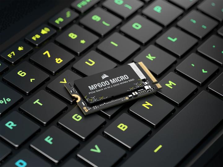 Produktbild Corsair MP600 MICRO 2TB NVMe PCIe M.2 2242 SSD (2000 GB, M.2 2242)