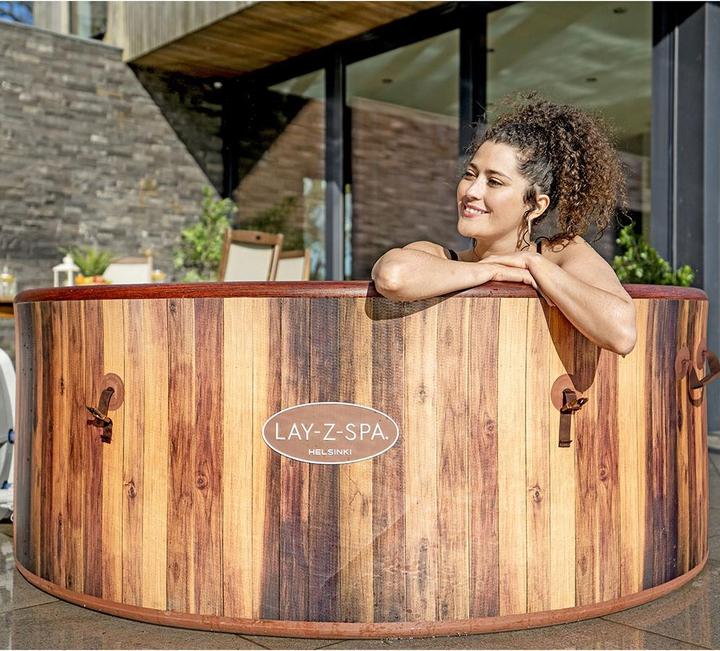 Actual product image Bestway Lay-Z-Spa Helsinki 180x66cm Airjet (7 pers.)