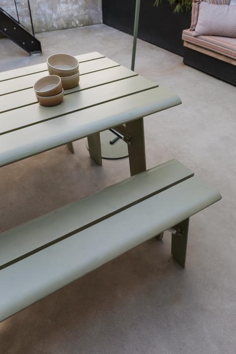 Actual product image Zuiver Outdoor Table Avenue Desert Sage (79 cm)