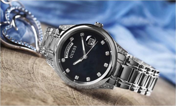 Image du produit Guess aura (Montre analogique, 36 mm)