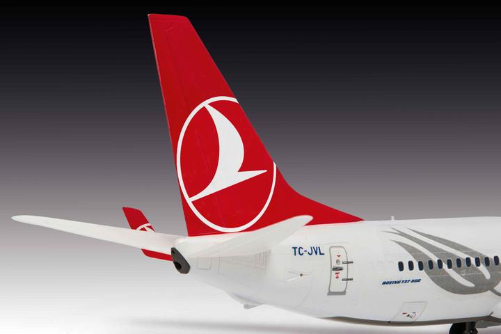 Produktbild Revell Boeing 737-800 Turkish Airlines
