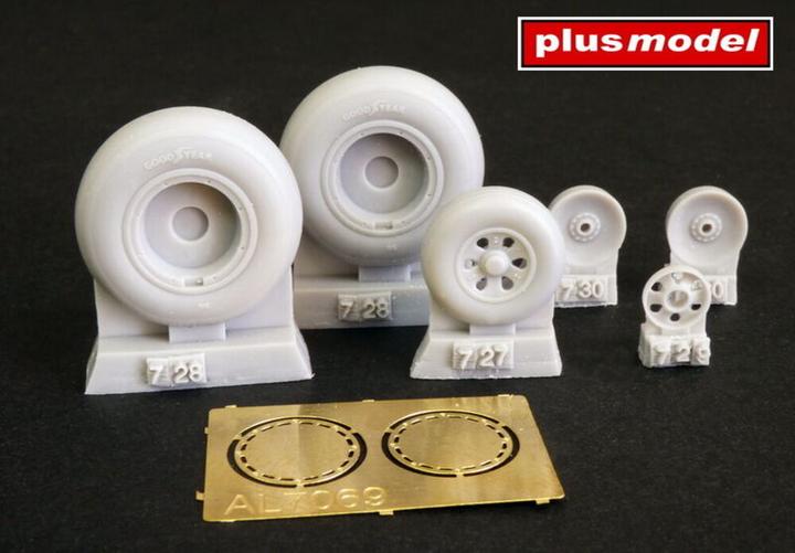 Image du produit Plus Model B-24 Liberator wheels tôt