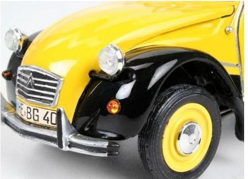 Actual product image Revell Model Set Citroen 2CV