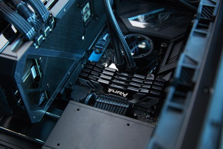 Image du produit Kingston 16Go 7600MT/s DDR5 CL38 DIMM FURY Renegade Silver XMP (1 x 16GB, 7600 MHz, RAM DDR5, DIMM)